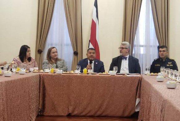 Diálogo entre el Ministro de Seguridad Pública y su gabinete y la asociación de diplomáticos Costa Rica, ADICOR(6 de septiembre de 2022)